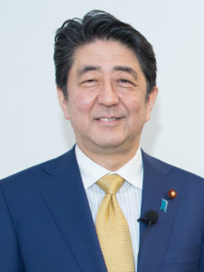 przedterminowe wybory w Japonii - Shinzo Abe